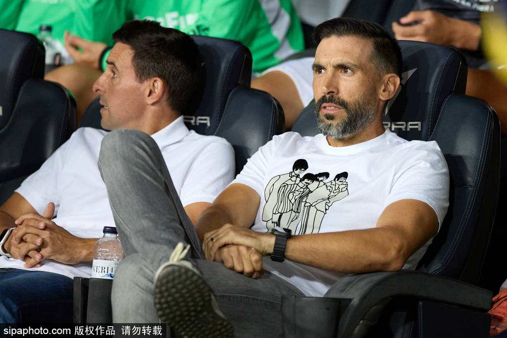 巴萨:西甲奖项的夺目之星