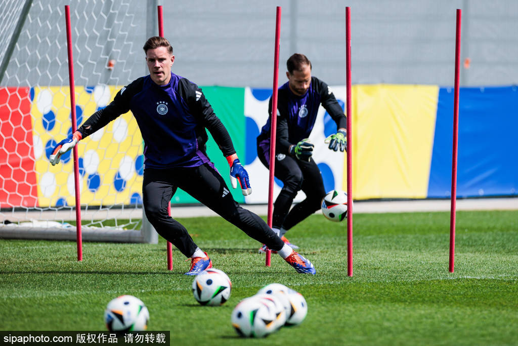 巴萨连续13场先失球:豪门深陷“慢热”危机,汉斯-弗里克如何破局?